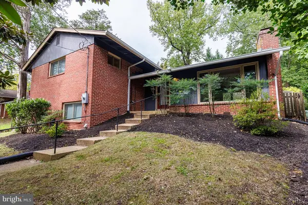 2665 Military Rd, ARLINGTON, VA 22207