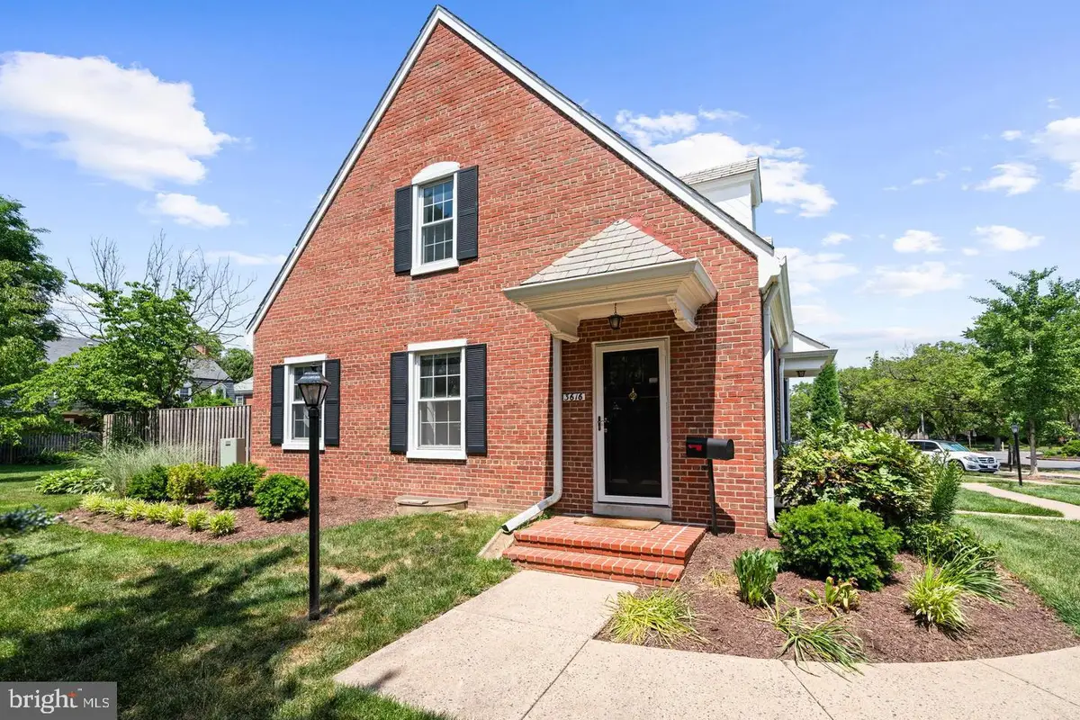 3616 S Wakefield St, Arlington, VA 22206 - #1