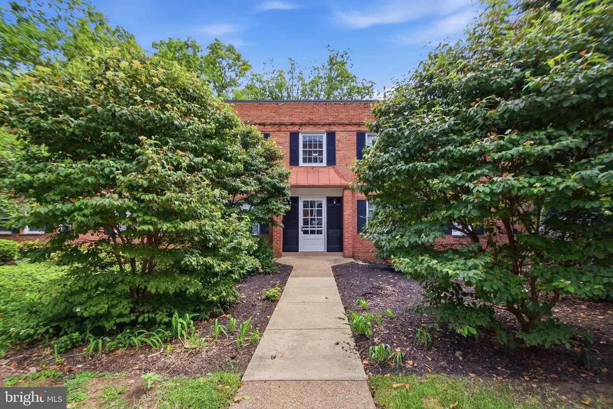 5006 Columbia Pike #3, Arlington, VA 22204 - #1