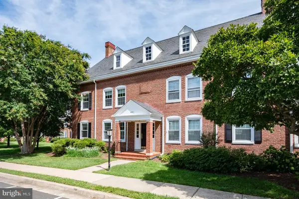 4231 35th St S #b1, ARLINGTON, VA 22206
