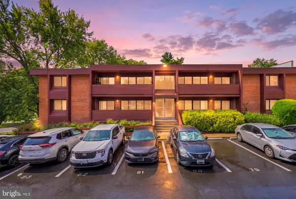 1508 S George Mason Dr #10, ARLINGTON, VA 22204