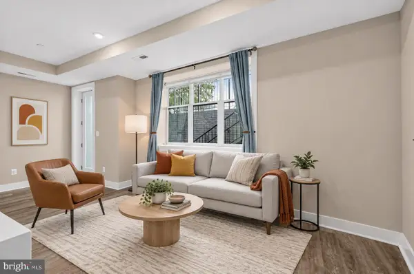 1108 S Highland St #1, ARLINGTON, VA 22201