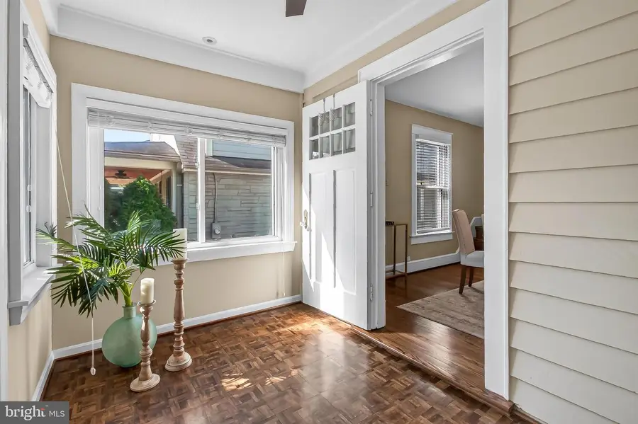 210 S Barton St S, Arlington, VA 22204 - #3