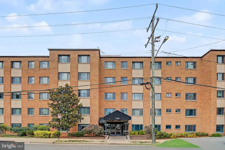 1300 Arlington Ridge #708, Arlington, VA 22202 - #2