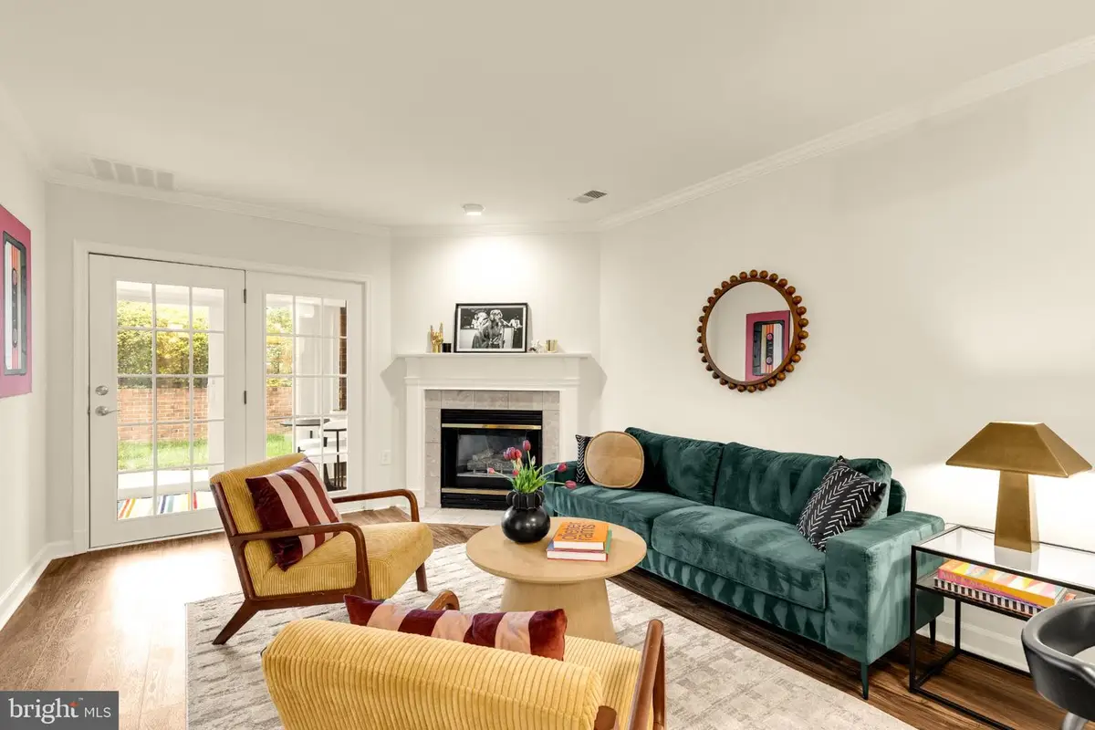 6916 Fairfax Dr #116, Arlington, VA 22213 - #1