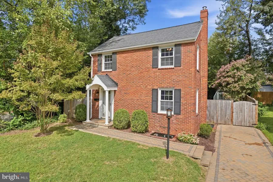 3731 2nd St S, Arlington, VA 22204 - #2