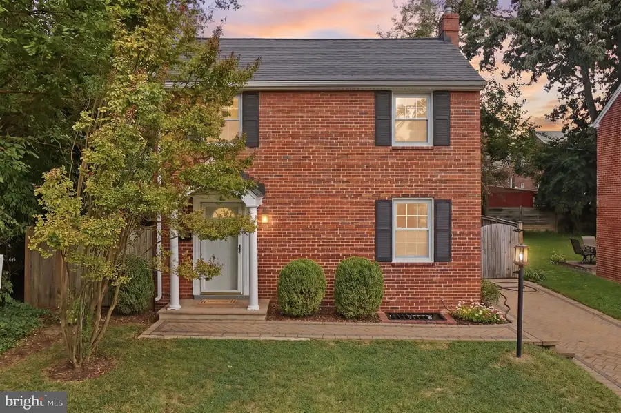 3731 2nd St S, Arlington, VA 22204 - #3