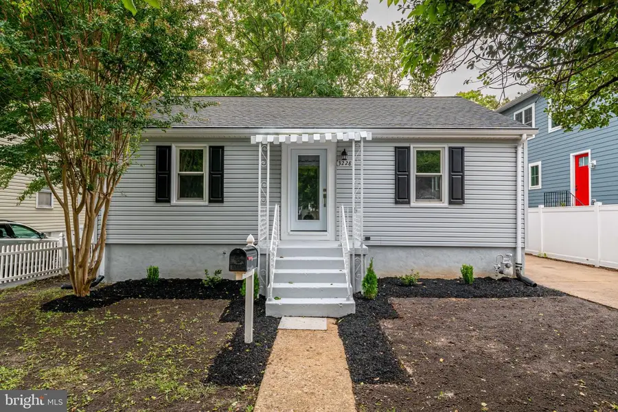 3228 13th St S, Arlington, VA 22204 - #2