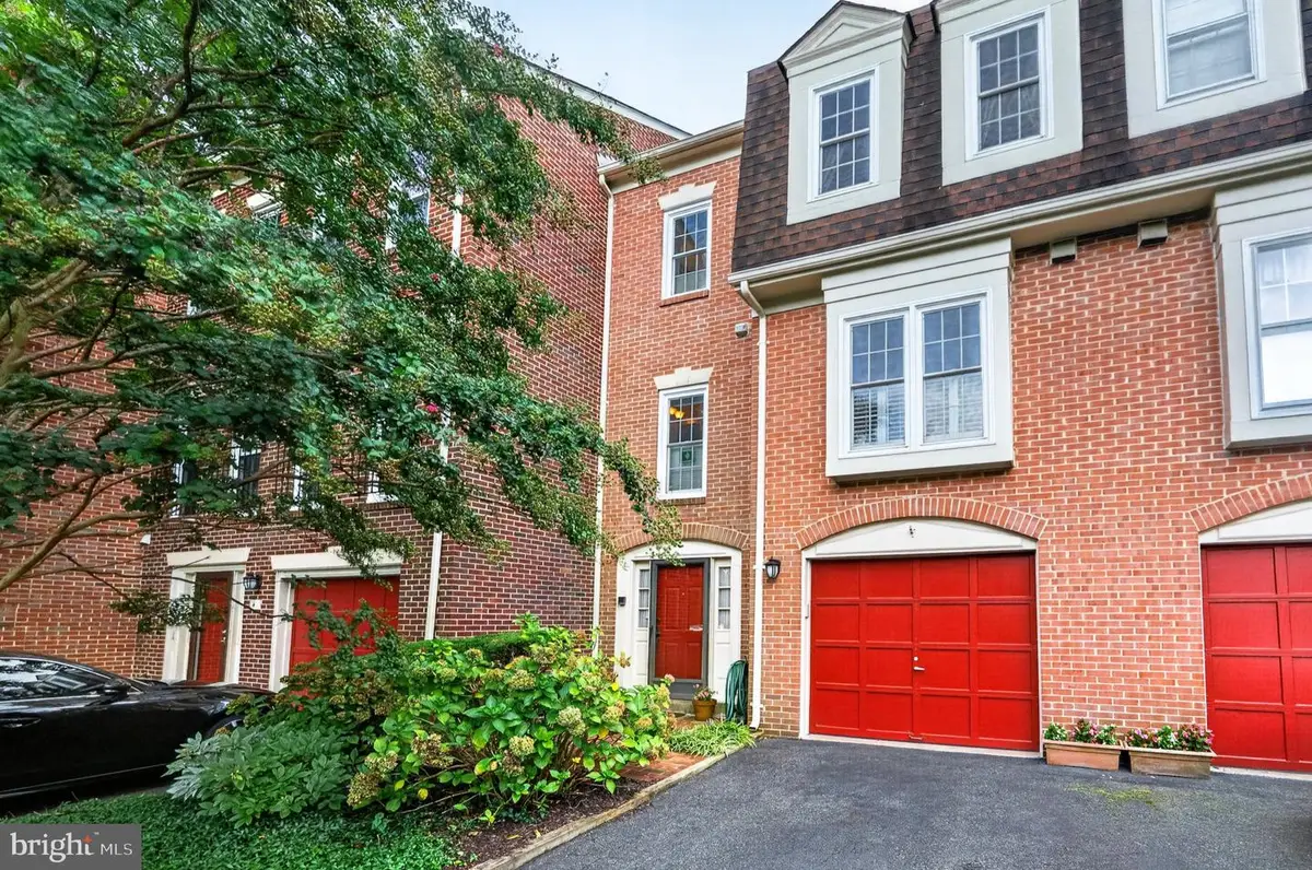 6 S Montana St #6, Arlington, VA 22204 - #1