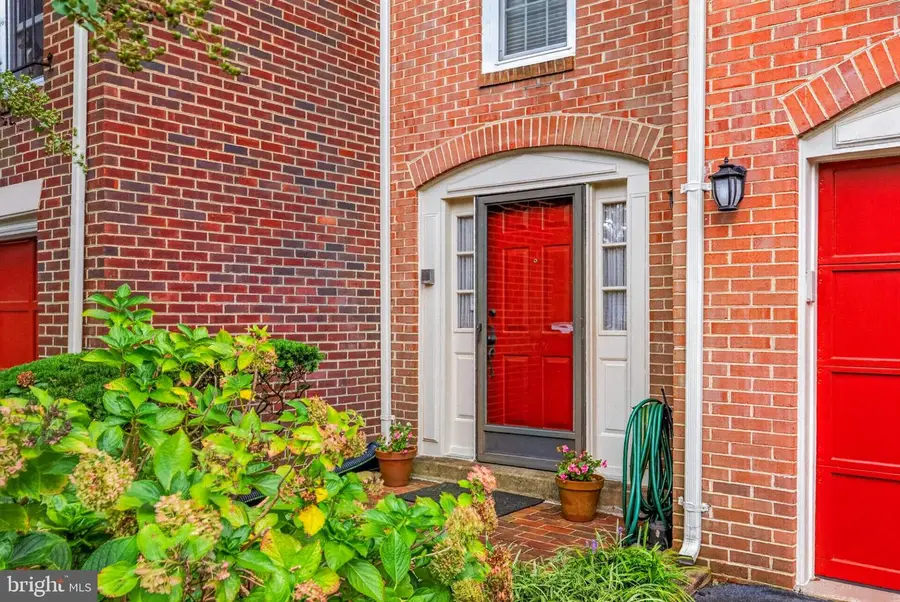 6 S Montana St #6, Arlington, VA 22204 - #2