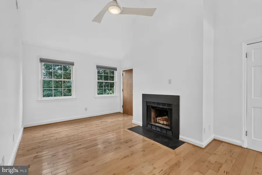 2709 Arlington Blvd #302, Arlington, VA 22201 - #3