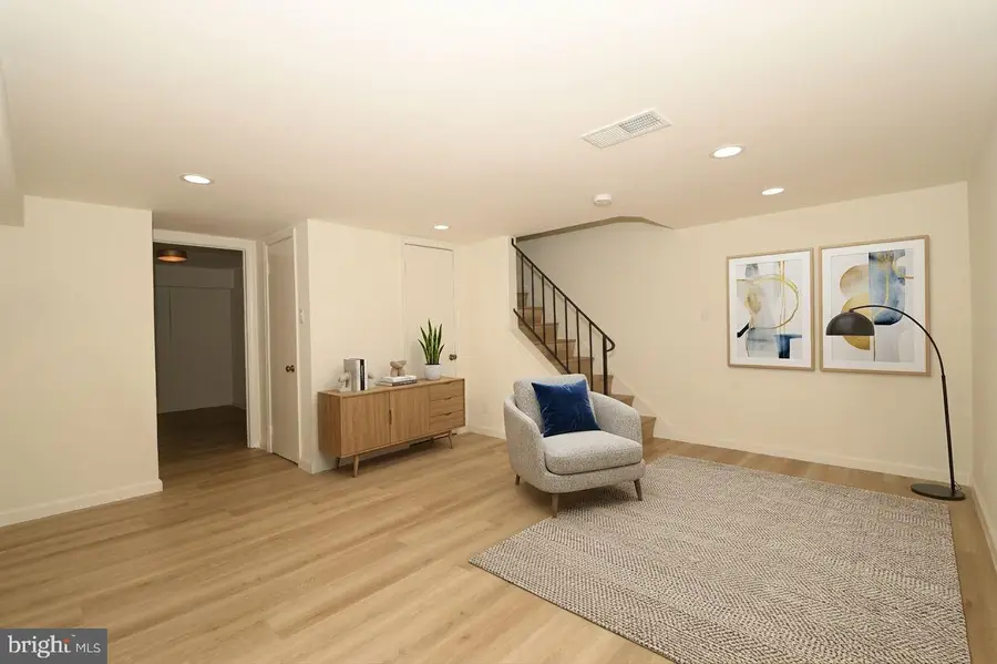 3321 S Wakefield St #a, Arlington, VA 22206 - #3