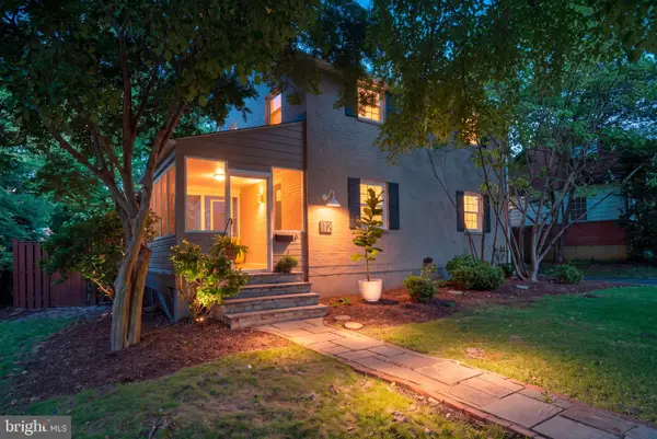 112 N Wakefield St, ARLINGTON, VA 22203