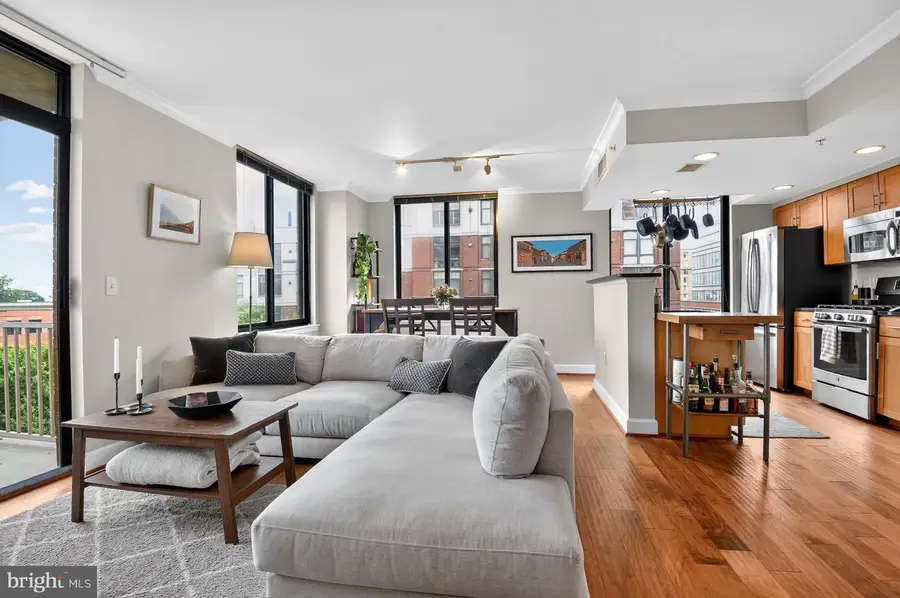 1201 N Garfield St #605, Arlington, VA 22201 - #3