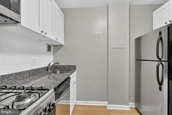1121 Arlington Blvd #620, ARLINGTON, VA 22209