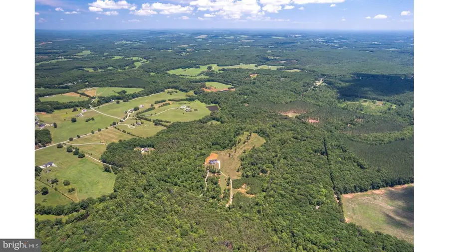 342 White Tail Rd, Concord, VA 24538 - #2