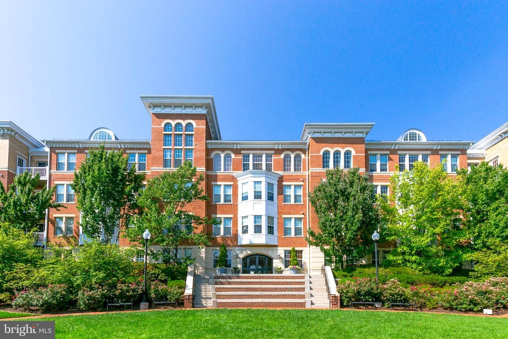400 Cameron Station Blvd 307, ALEXANDRIA, VA 22304 BHGRE