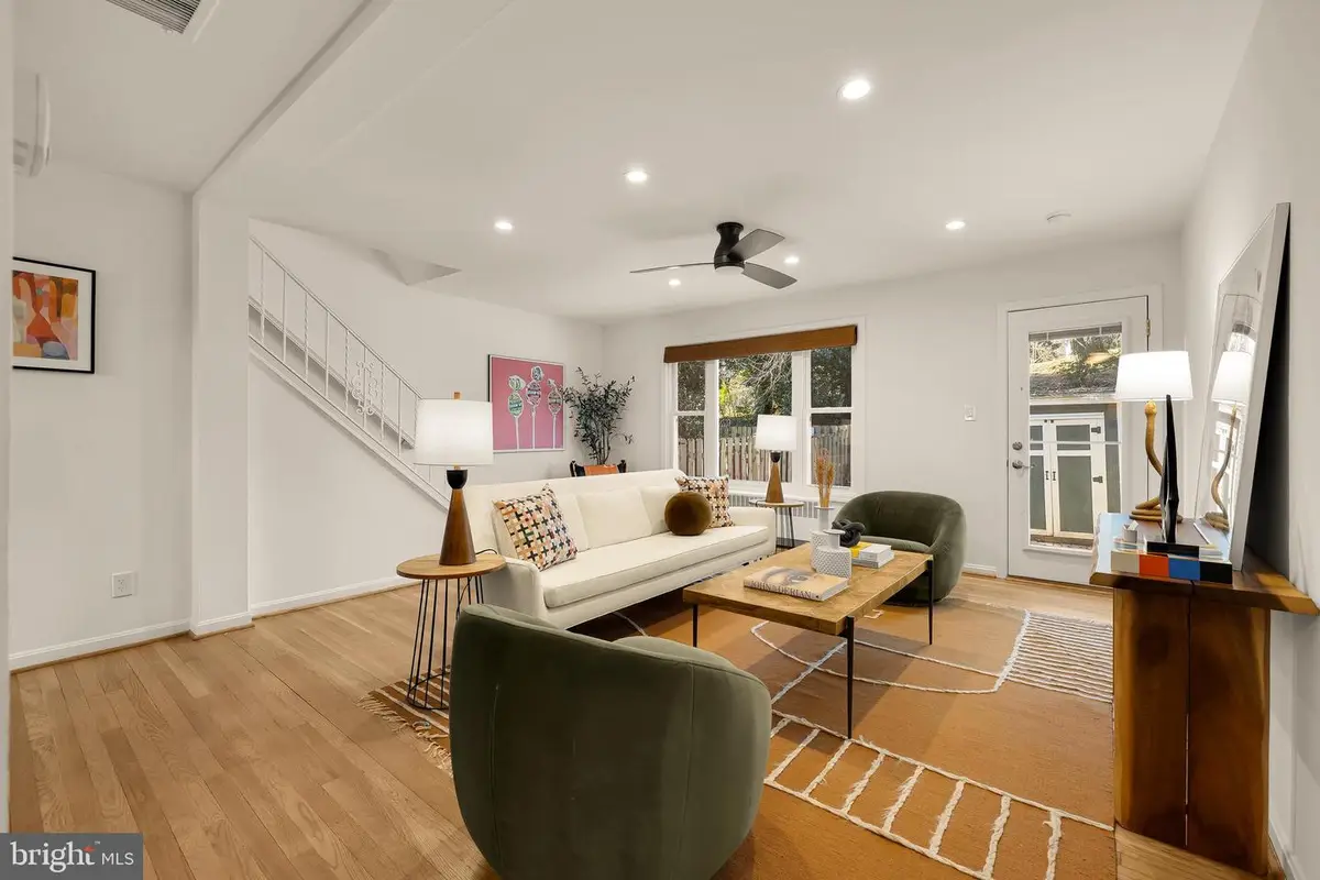 30 Ancell St, Alexandria, VA 22305 - Image #1