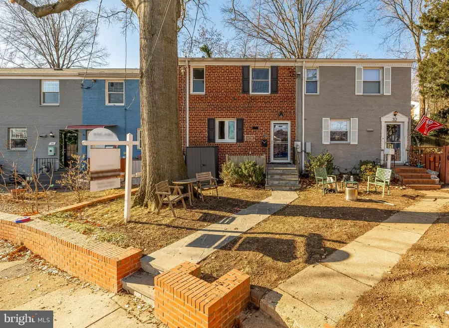 30 Ancell St, Alexandria, VA 22305 - Image #2