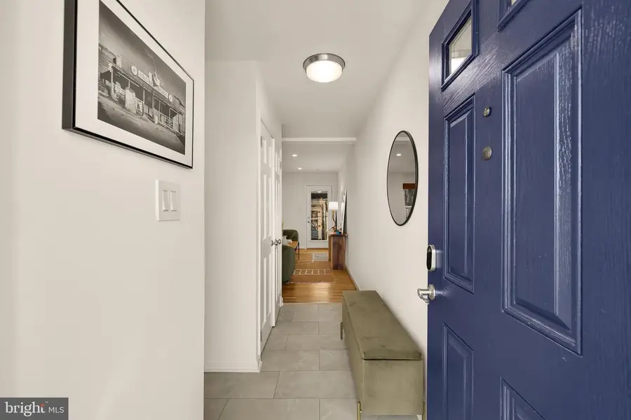 30 Ancell St, Alexandria, VA 22305 - Image #3