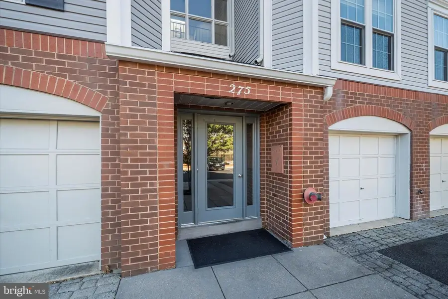275 S Pickett St #102, Alexandria, VA 22304 - Image #3
