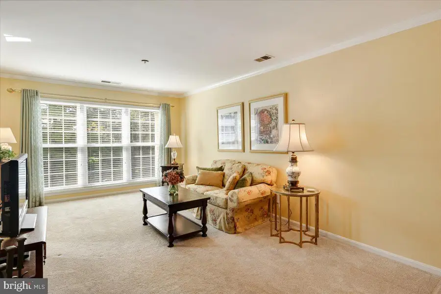 244 S Reynolds St #403, Alexandria, VA 22304 - Image #3