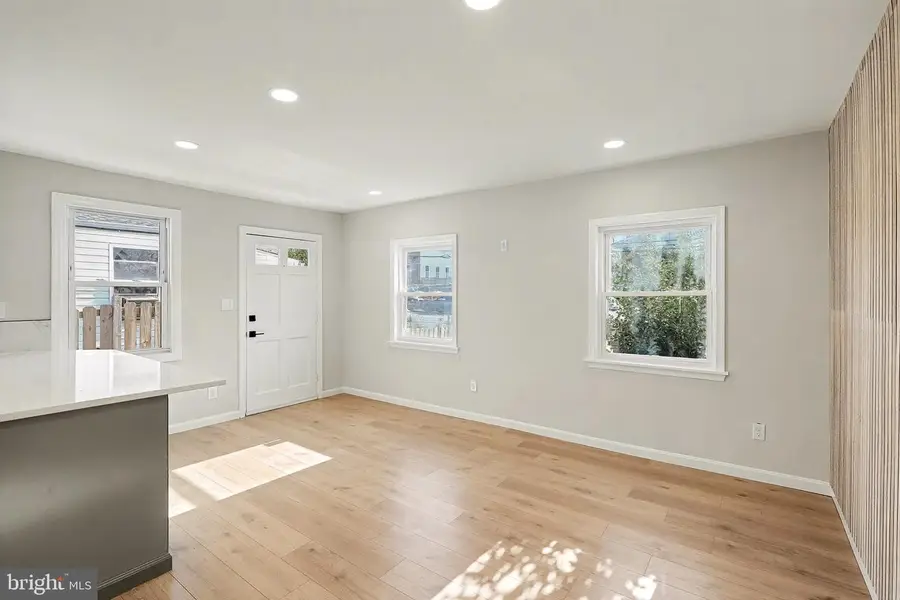 40 E Reed Ave, Alexandria, VA 22305 - Image #3