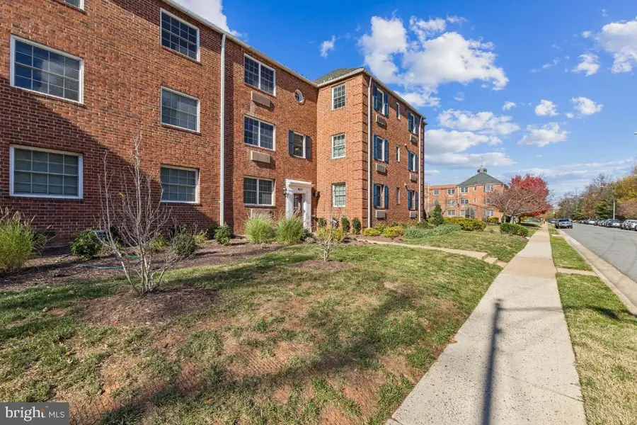 1620 W Abingdon Dr W #301, Alexandria, VA 22314 - Image #3