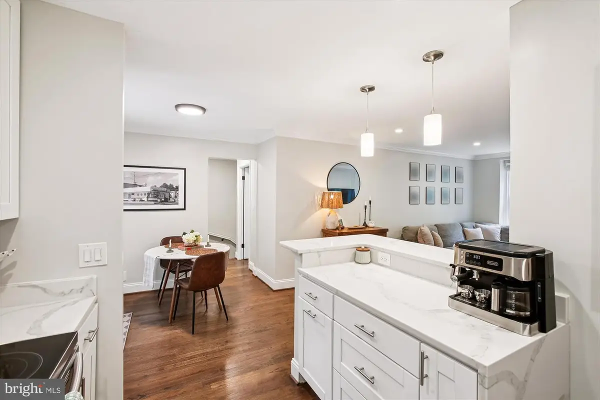 4902 29th Rd S #a2, Arlington, VA 22206 - Image #1