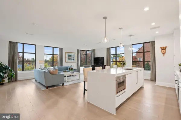 22 Bakers Walk #306, ALEXANDRIA, VA 22314