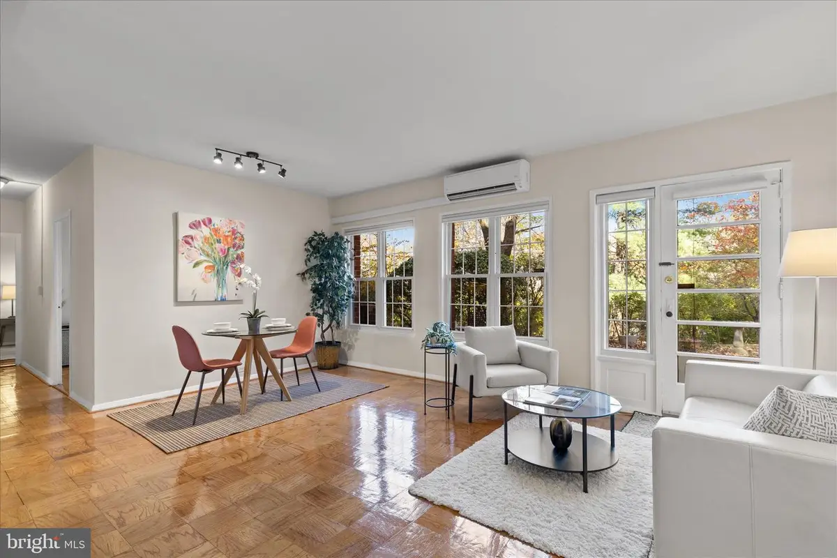 3721 Gunston Rd, Alexandria, VA 22302 - Image #1