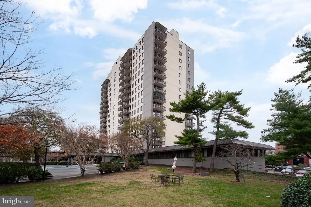 801 N Pitt St #1708, Alexandria, VA 22314 - Image #1