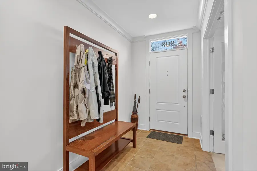 908 Montgomery St, Alexandria, VA 22314 - Image #3