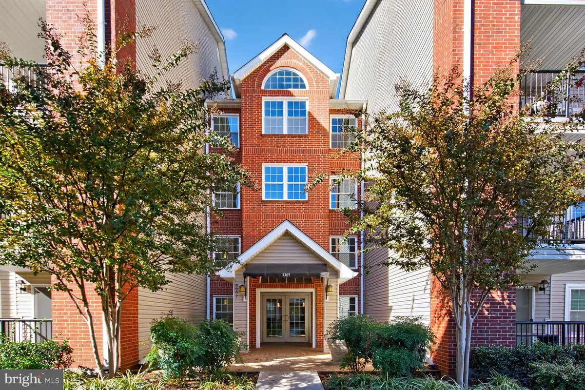 3307 Wyndham Cir #4165, Alexandria, VA 22302 - Image #1