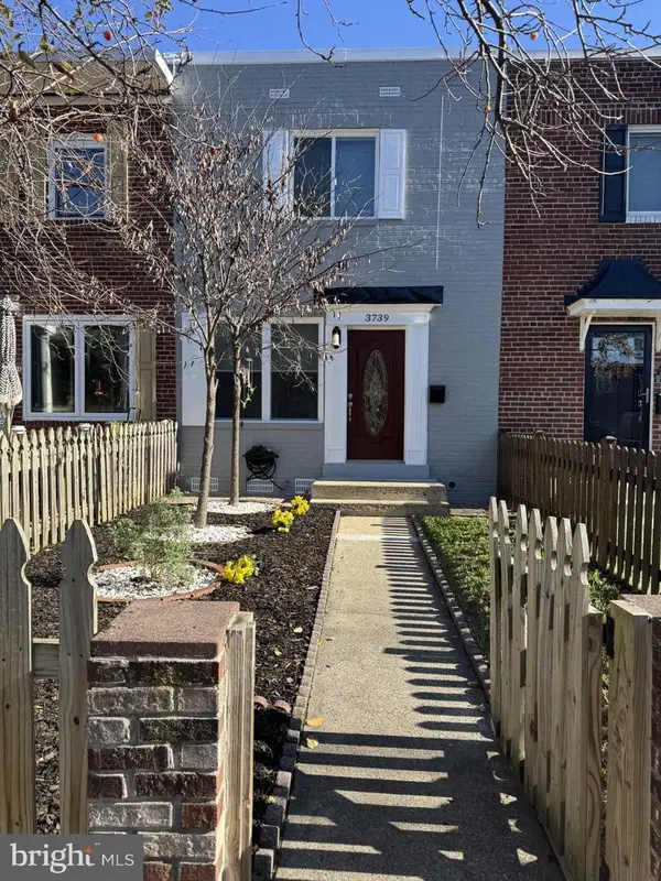 3739 Mark Dr, ALEXANDRIA, VA 22305