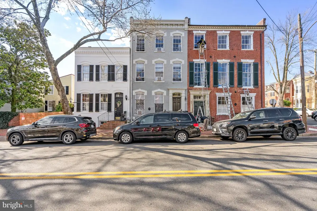 524 Queen St, Alexandria, VA 22314 - Image #1