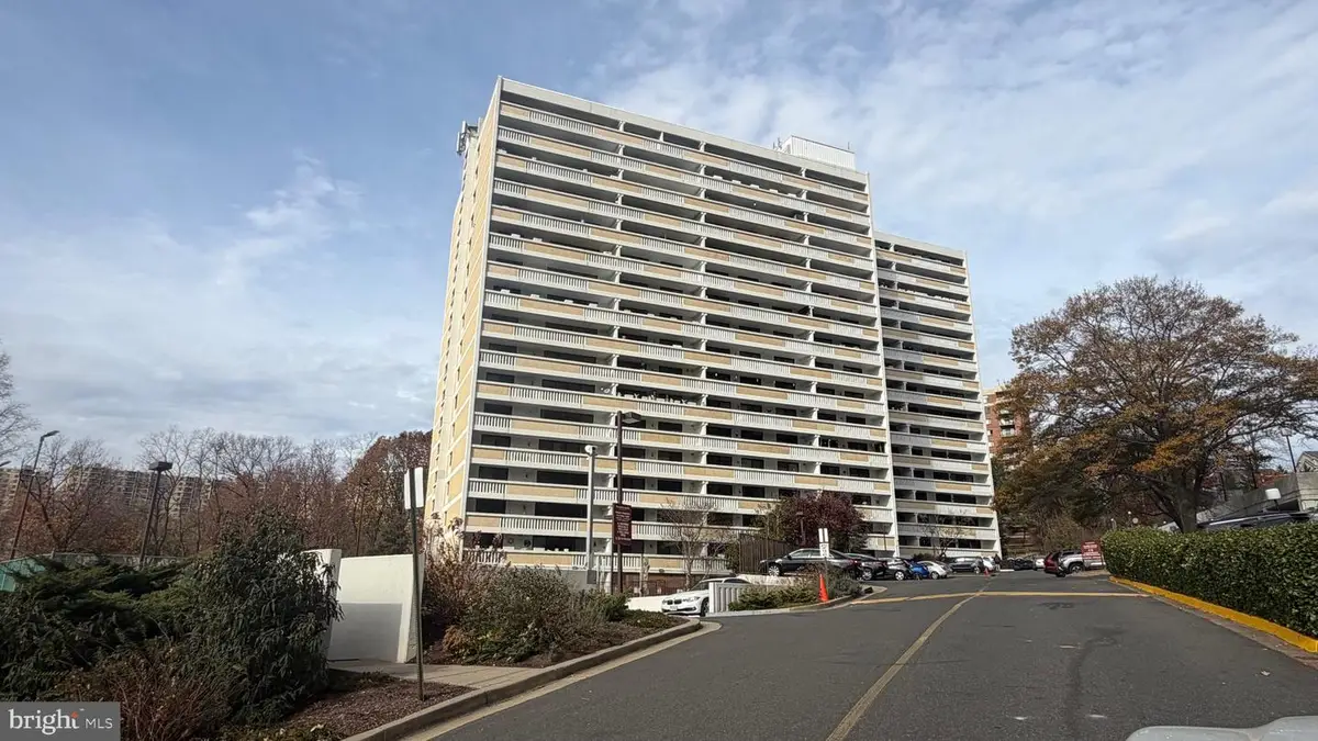 6101 Edsall Rd #1209, Alexandria, VA 22304 - Image #1