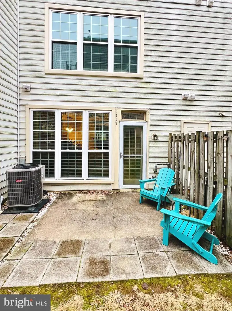 1717 Braddock Pl, Alexandria, VA 22302 - Image #3