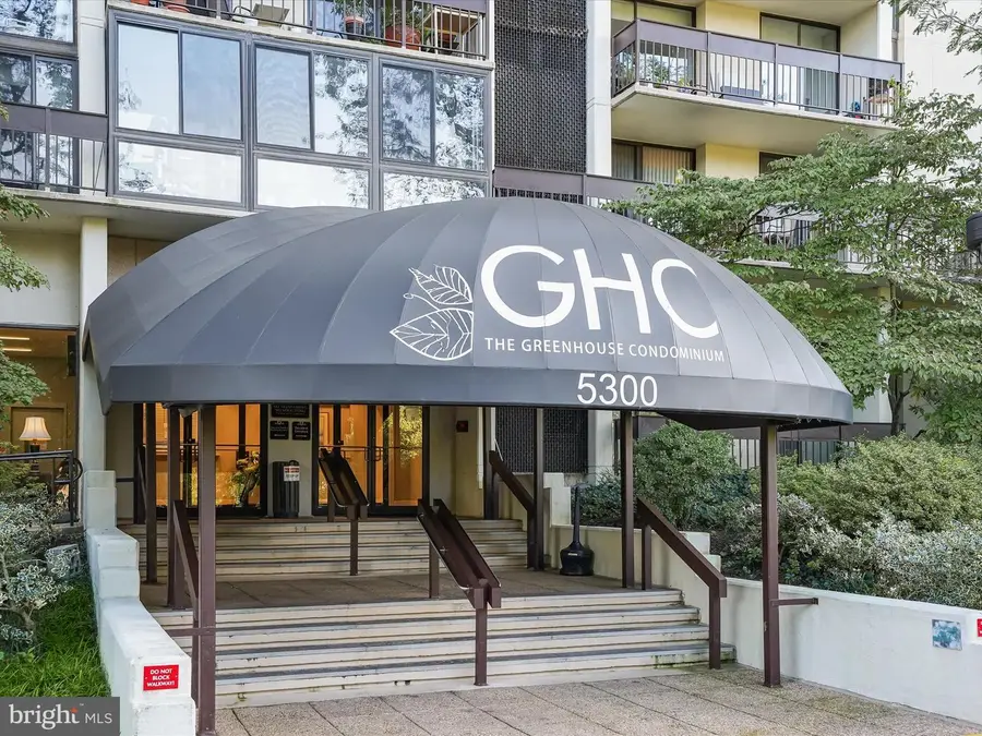 5300 Holmes Run Pkwy #402, Alexandria, VA 22304 - Image #3