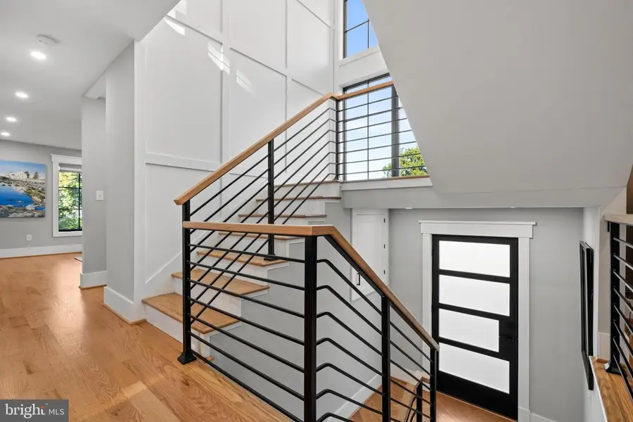 3608 Orlando Pl, Alexandria, VA 22305 - Image #2