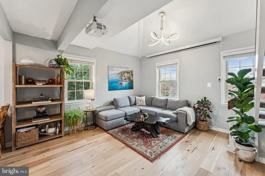 509 Bashford Ln #6, Alexandria, VA 22314 - Image #2