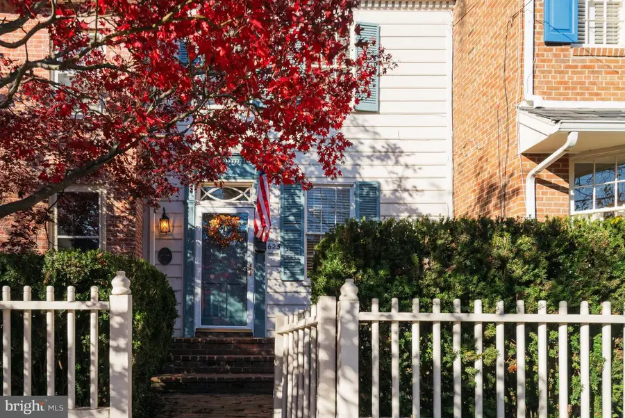 625 S Saint Asaph St, Alexandria, VA 22314 - Image #2