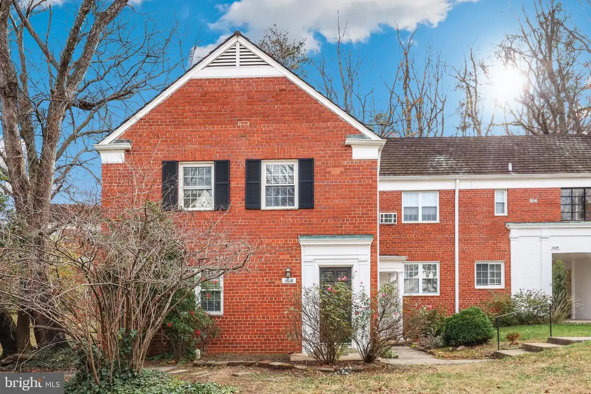 1616 Fitzgerald Ln, Alexandria, VA 22302 - Image #1