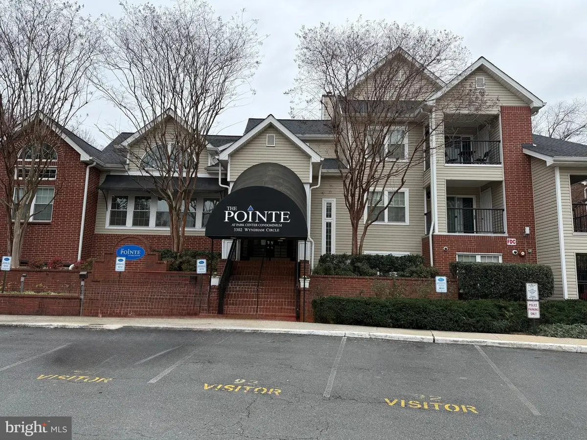 3310 Wyndham Cir #215, Alexandria, VA 22302 - Image #1