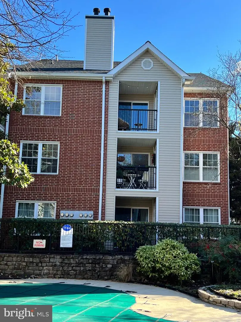 3310 Wyndham Cir #215, Alexandria, VA 22302 - Image #3