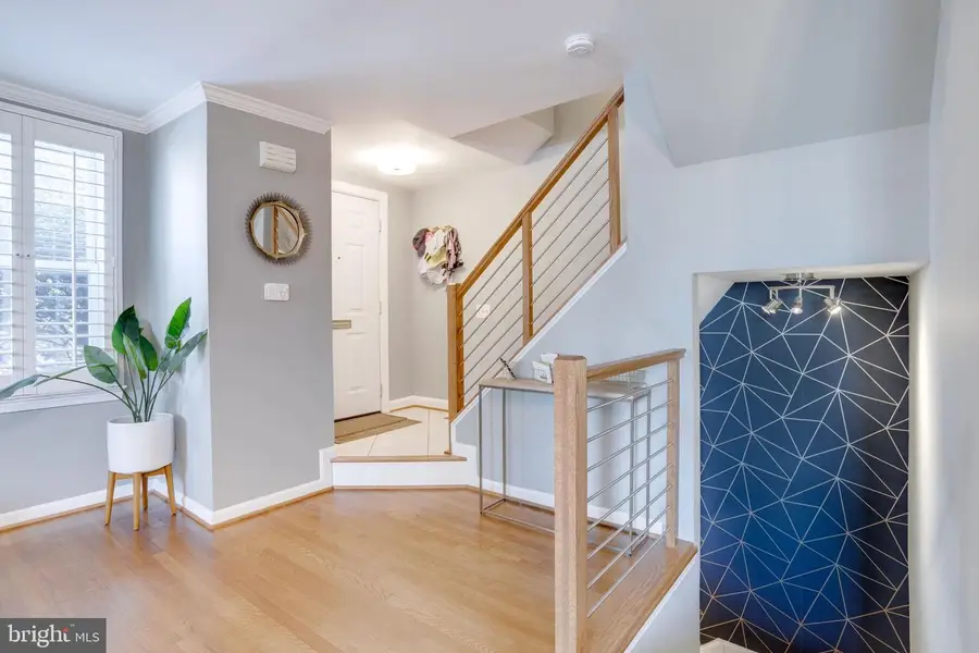 916 Bernard St, Alexandria, VA 22314 - Image #2