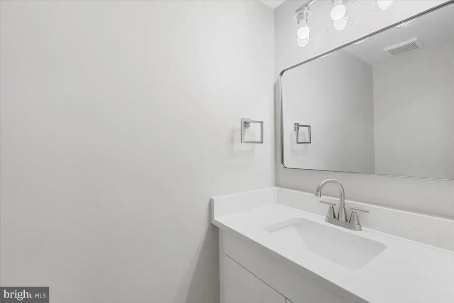 2694 Centennial Ct #54, Alexandria, VA 22311 - Image #3