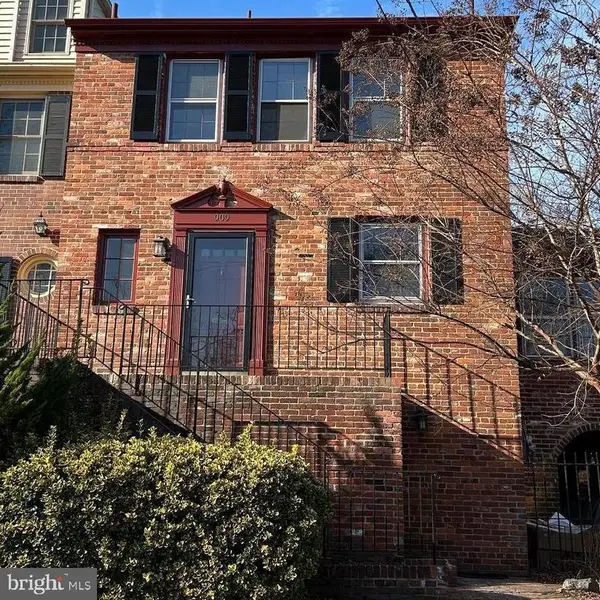 909 S Lee St, ALEXANDRIA, VA 22314