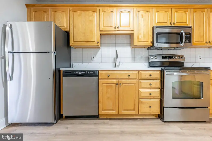 200 N Pickett St #311, Alexandria, VA 22304 - Image #3