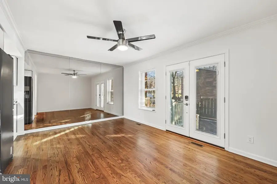 1104 Wilkes St, Alexandria, VA 22314 - #3